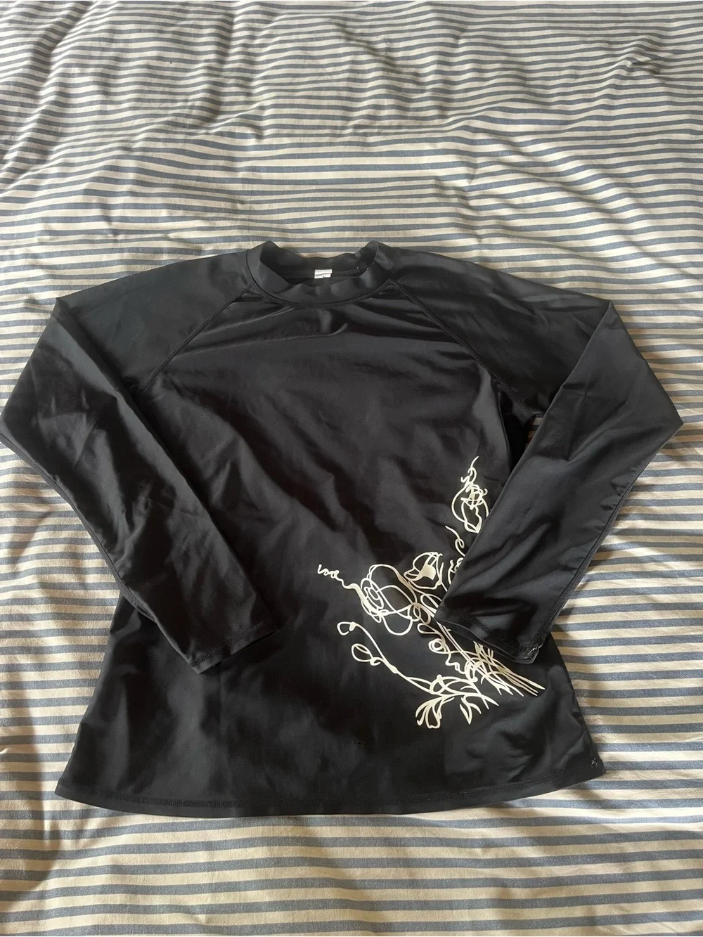 Rash guard size L